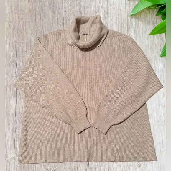 Free People Softly Structured Knit Sweater Size L - Picture 2 of 8